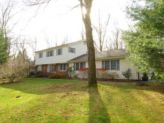 19 Shuart Rd, Airmont, NY 10952 - photo 1