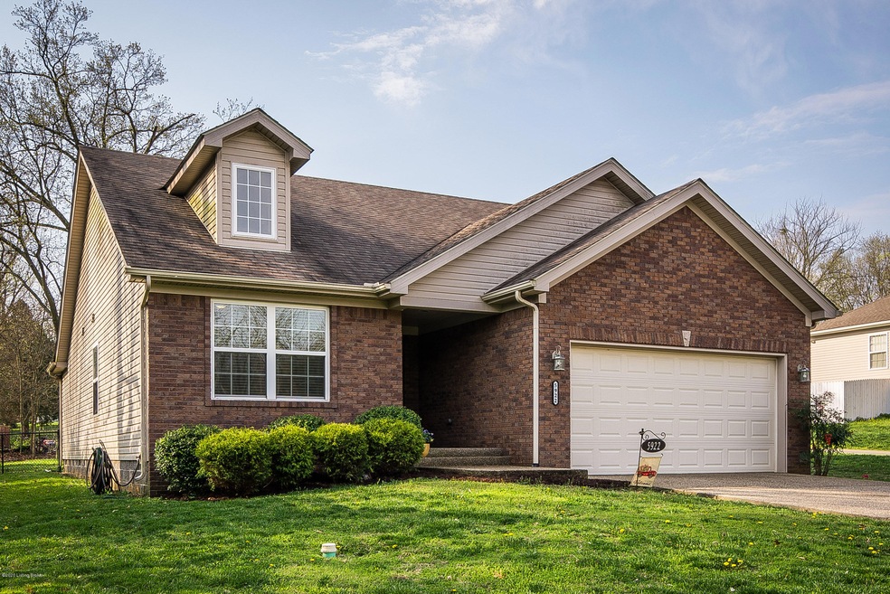 5922 E Manslick Rd, Louisville, KY 40219 - photo 1