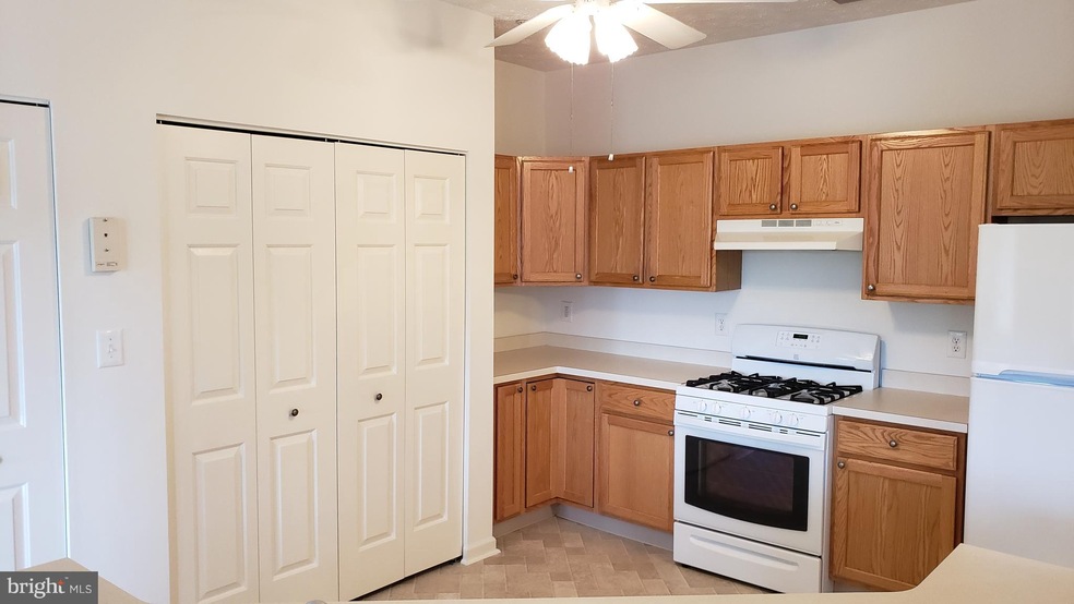 2503 Amber Orchard Ct W unit 201, Odenton, MD 21113 - photo 1