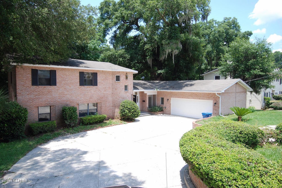 7827 Glen Echo Rd N, Jacksonville, FL 32211 - photo 1