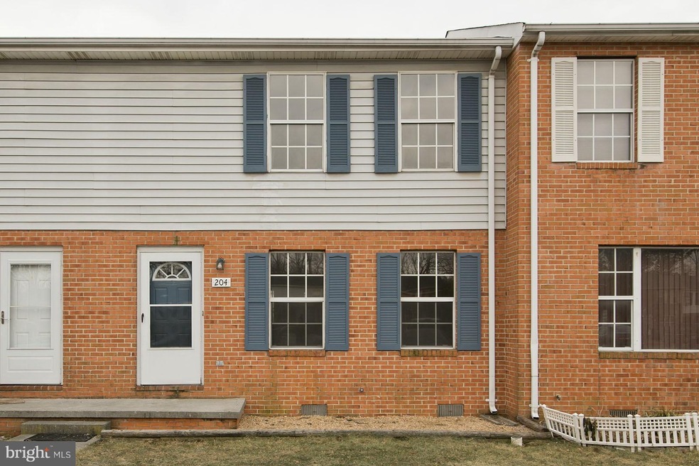 204 Nottoway Dr, Stephens City, VA 22655 - photo 1