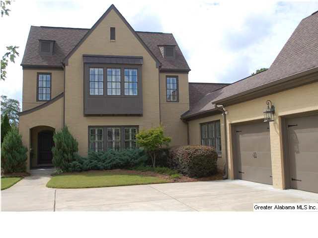 This is the house you've been waiting for!  Beauti