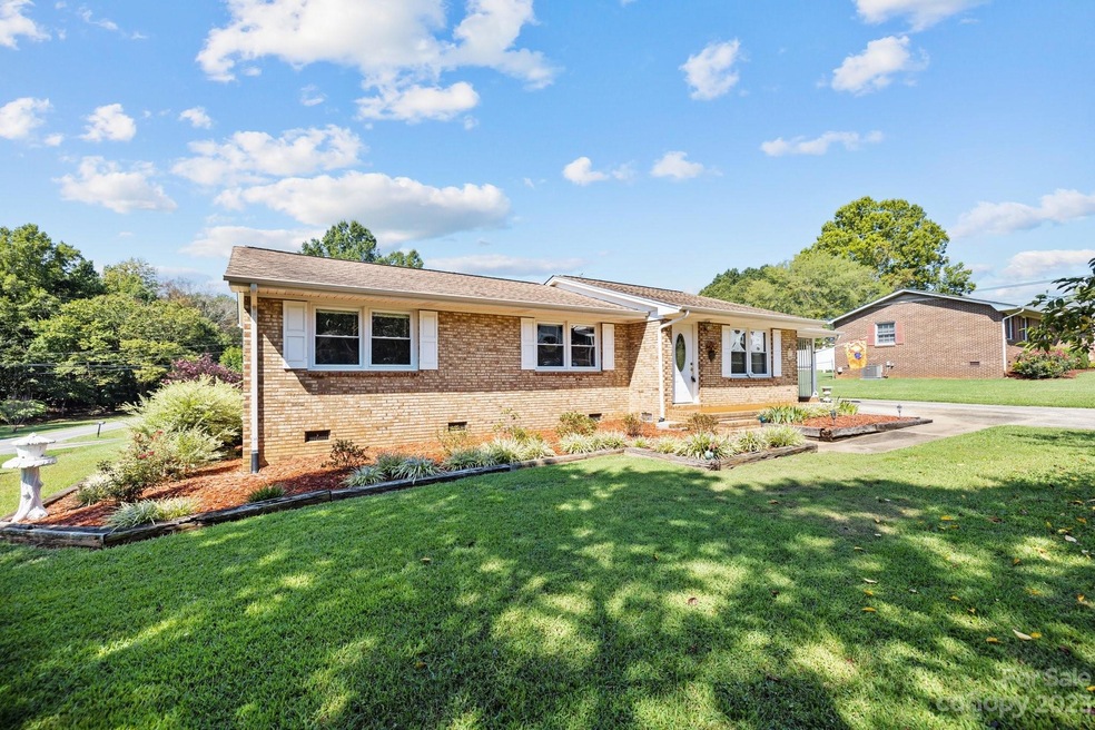 105 Donna Ave, Gastonia, NC 28052 - photo 1