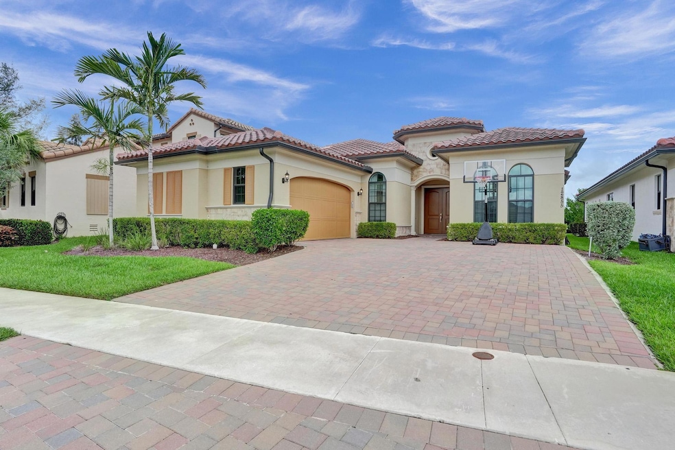 12855 Bayside Ct, Parkland, FL 33076 - photo 1