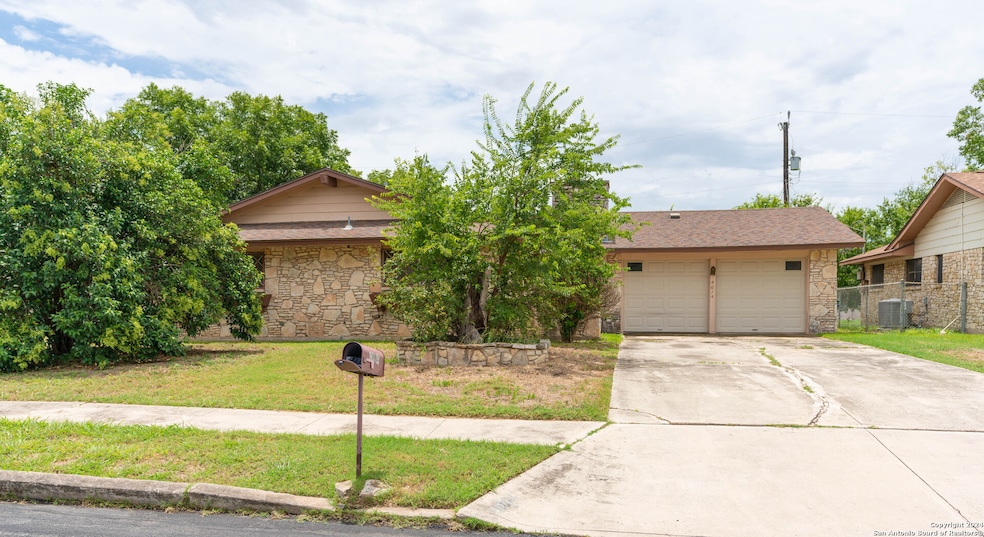 4614 Lock Lomond Ln, San Antonio, TX 78220 - photo 1