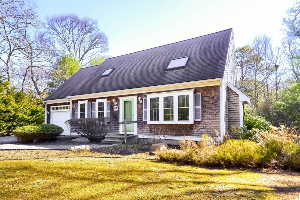 107 Harriette Rd, East Falmouth, MA 02536 - photo 1