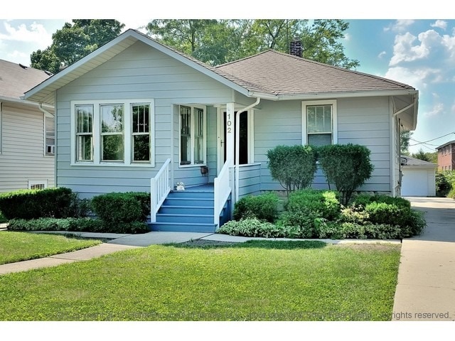102 N Berteau Ave, Elmhurst, IL 60126 - photo 1