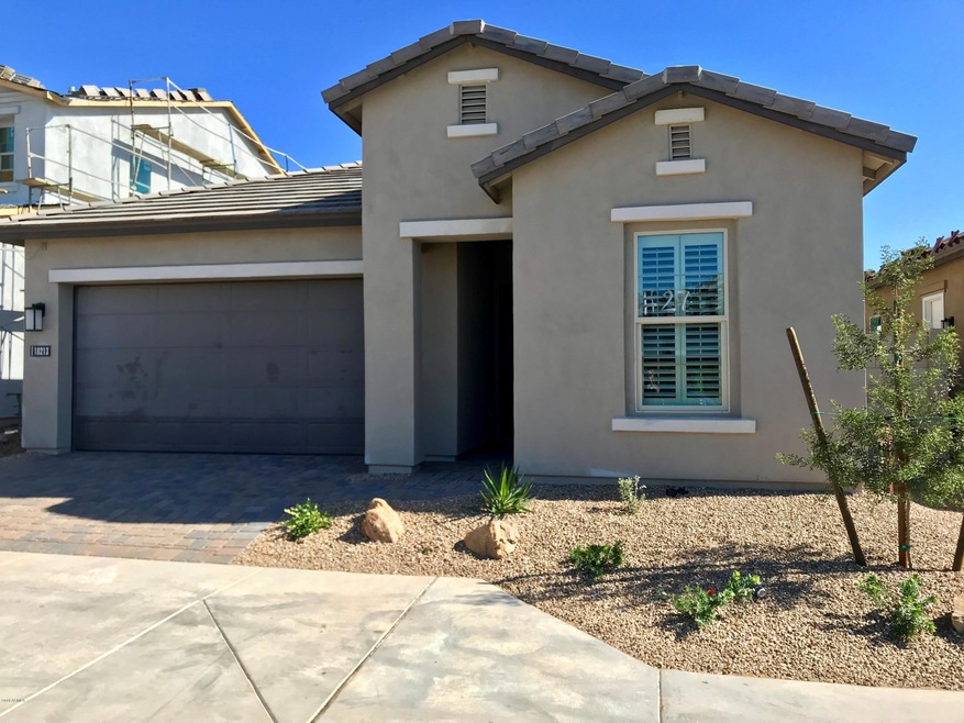Lot 27 front