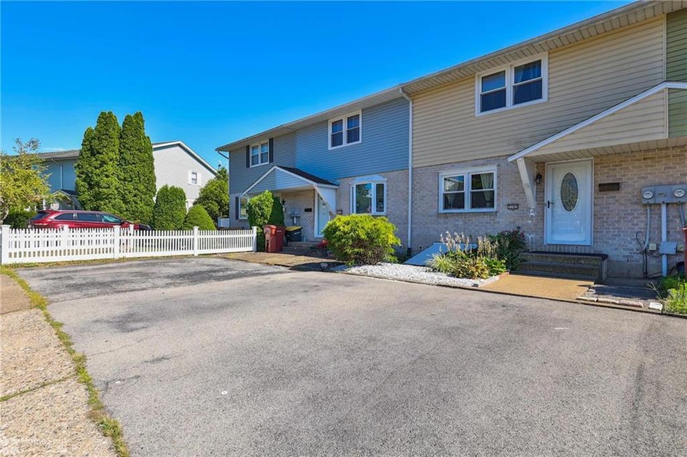 3392 S 2nd St, Whitehall, PA 18052 - photo 1