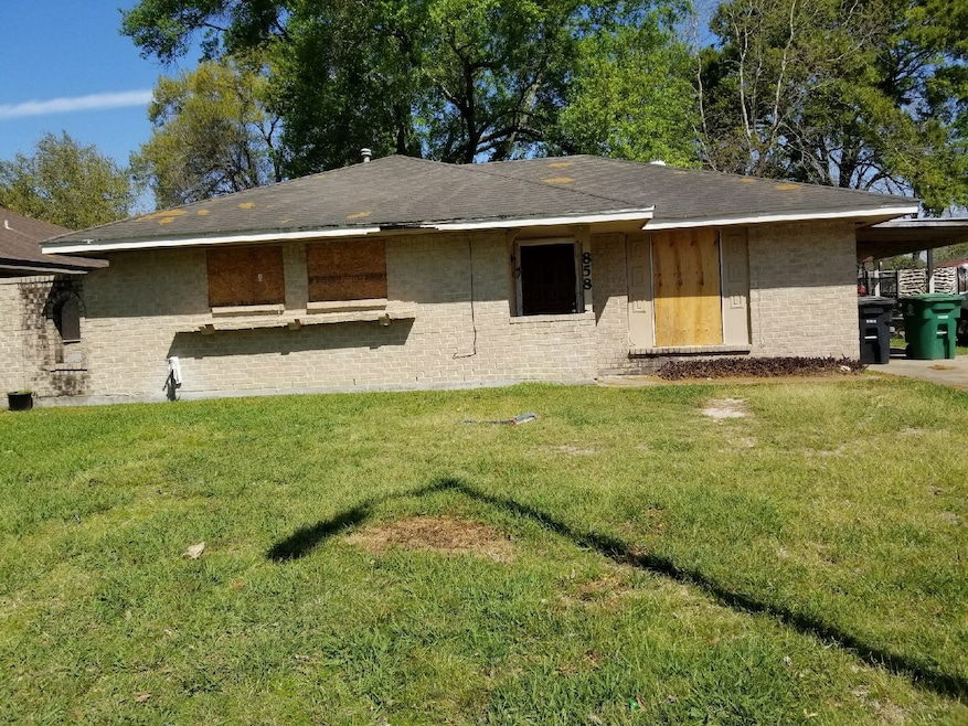 858 Grenshaw St, Houston, TX 77088 - photo 1