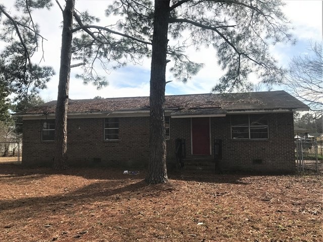 220 Ebony Ave, Albany, GA 31701 - photo 1