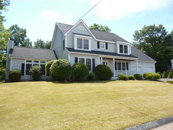 537 Currier Dr, Manchester, NH 03104 - photo 1