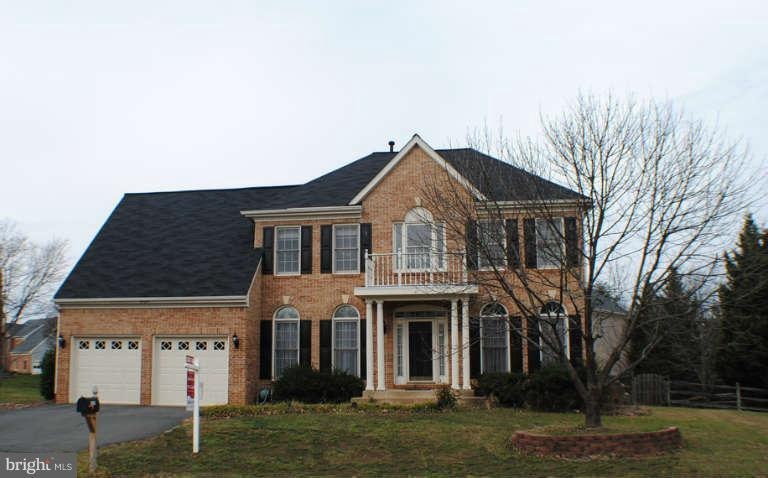 21371 Wideoak Ct, Sterling, VA 20164 - photo 1