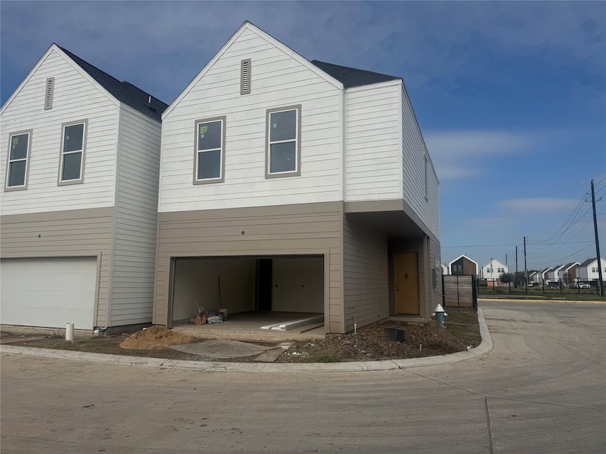 4012 Buffalo Moon Dr, Houston, TX 77019 - photo 1