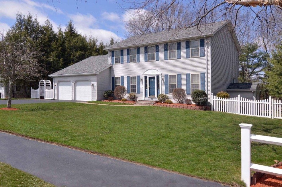 12 Sugar Maple Dr, Coventry, RI 02816 - photo 1