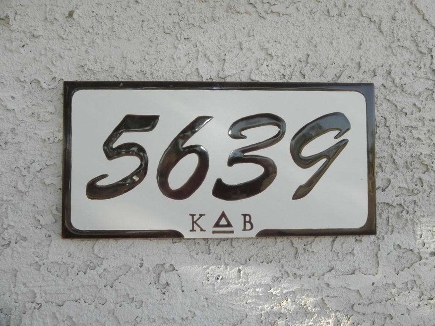 5639 E Emerald Cir, Mesa, AZ 85206 - photo 1