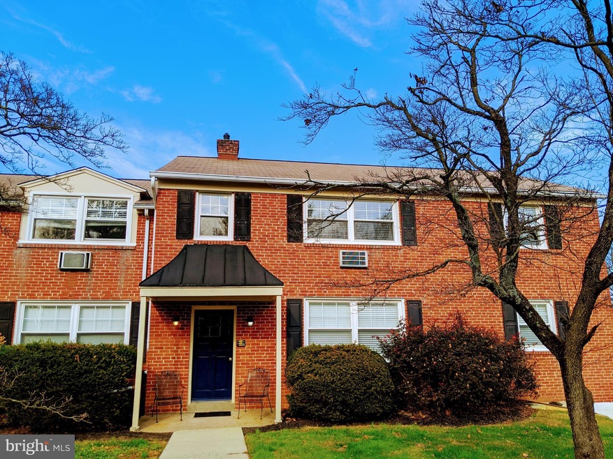 5 E Golf Club Ln unit B1, Paoli, PA 19301 - photo 1