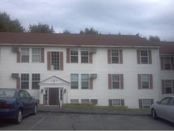 D82 Wolf Rd unit 82, Lebanon, NH 03766 - photo 1