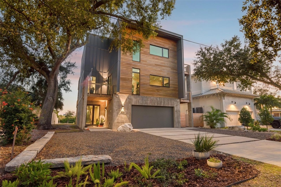 For Sale $2,900,000 • Co-Listing Agent