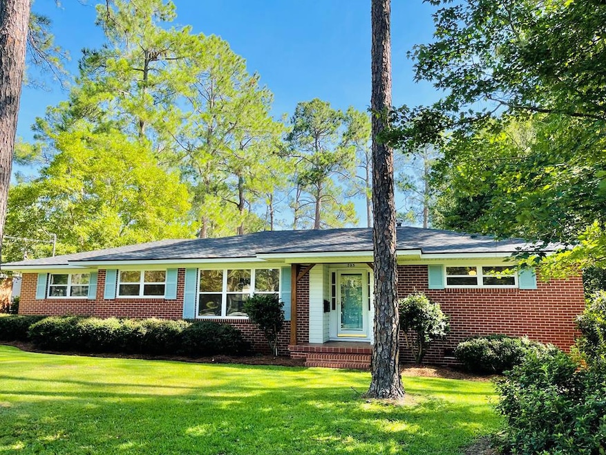 705 12th St E, Tifton, GA 31794 - photo 1