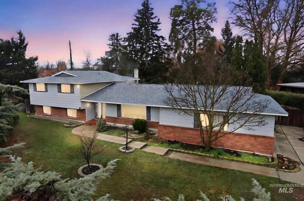 5801 W Randolph Dr, Boise, ID 83709 - photo 1