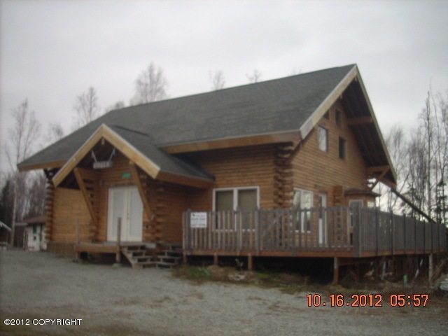 18420 Birchwood Loop