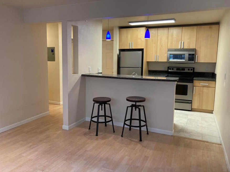 1327 W 25th Ave unit 216, Anchorage, AK 99503 - photo 1