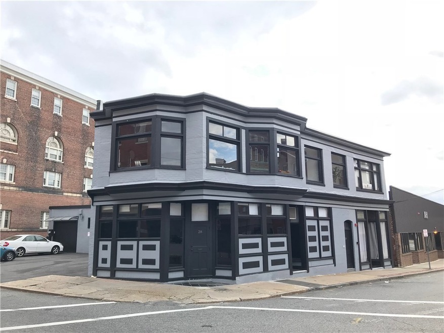 28 Summer St, Pawtucket, RI 02860 - photo 1