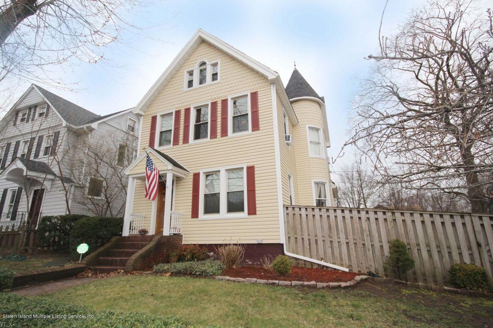 652 Jewett Ave, Staten Island, NY 10314 - photo 1