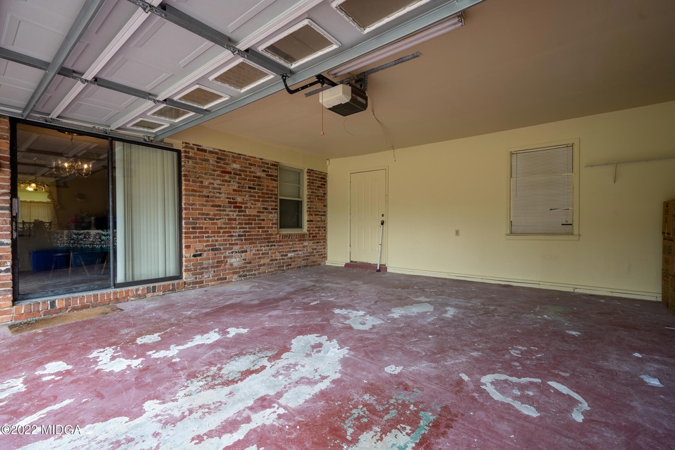 1588 n atwood-