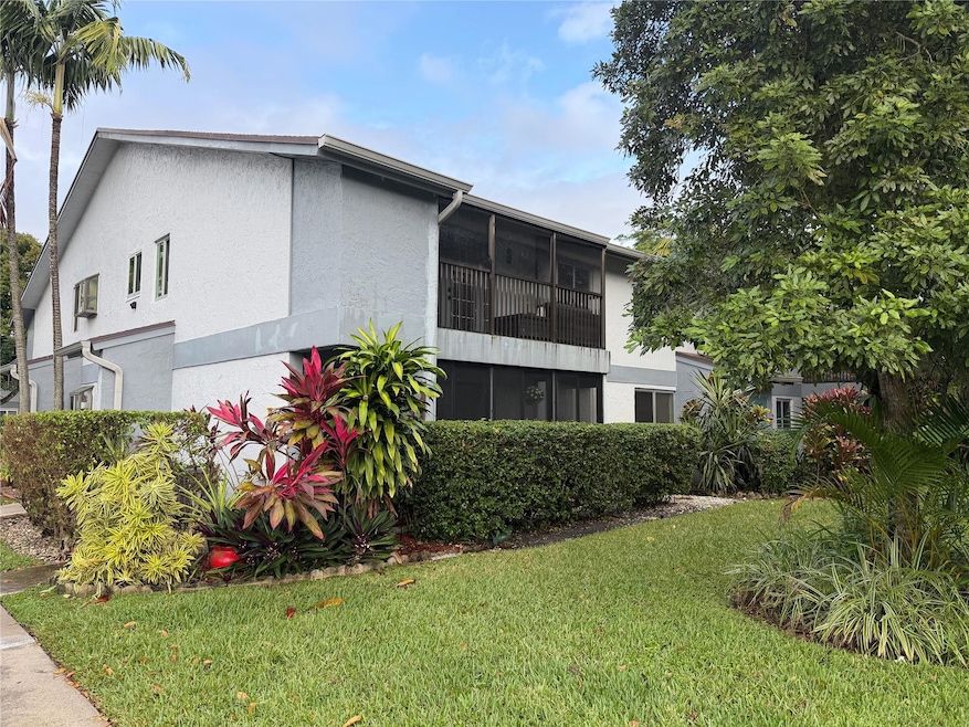 2761 S Oakland Forest Dr unit 204, Oakland Park, FL 33309 - photo 1