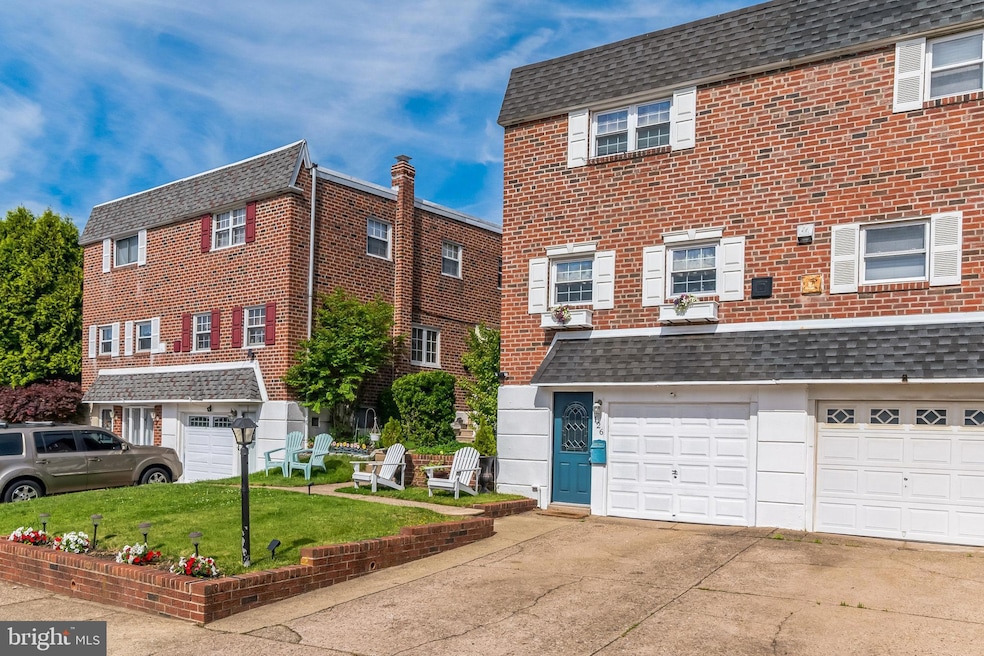 126 Meadow Ln, Philadelphia, PA 19154 - photo 1