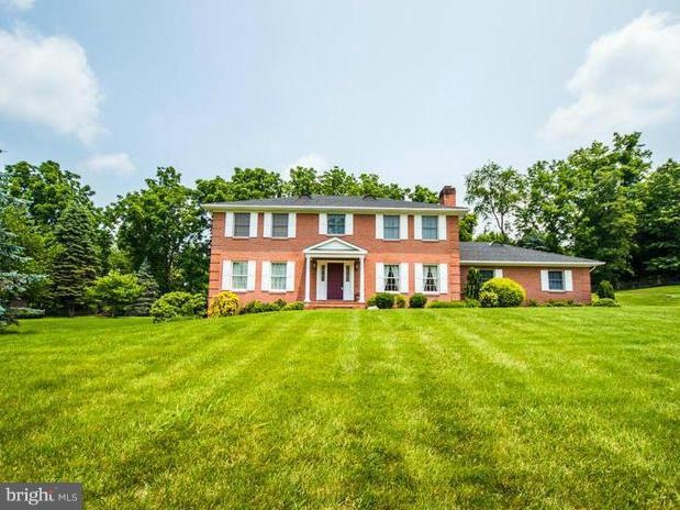 105 Launchris Dr, Winchester, VA 22602 - photo 1