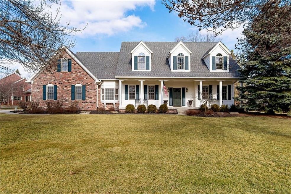 10521 Chestnut Hill Cir, Fishers, IN 46037 - photo 1