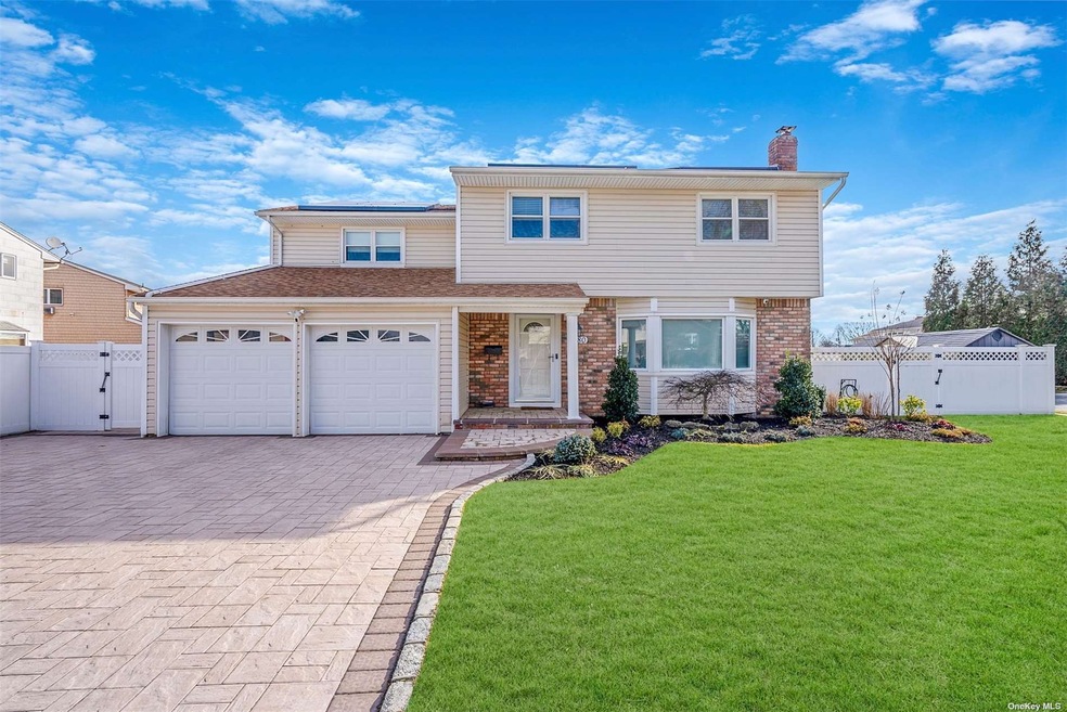 Sold $999,999 • Co-Listing Agent
