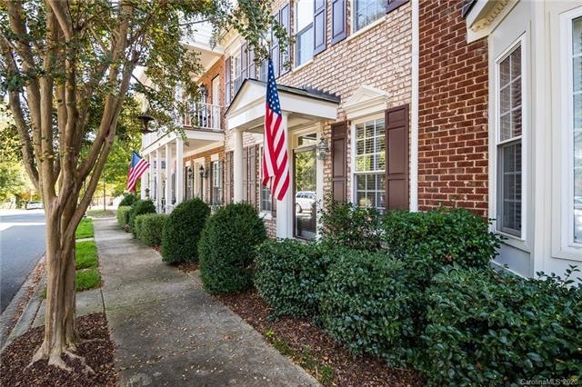 Quiet street with townhomes on one side, St. Alban