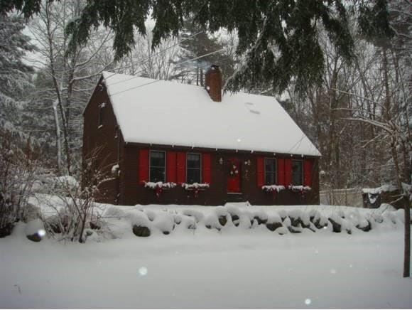 589 Tanglewood Dr, Henniker, NH 03242 - photo 1