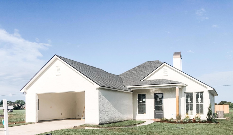 120 San Sebastian Dr, Youngsville, LA 70592 - photo 1
