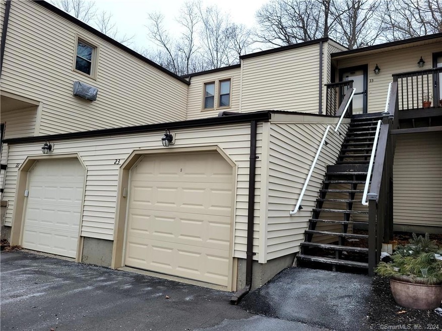 128 Lyman Rd unit 23, Wolcott, CT 06716 - photo 1