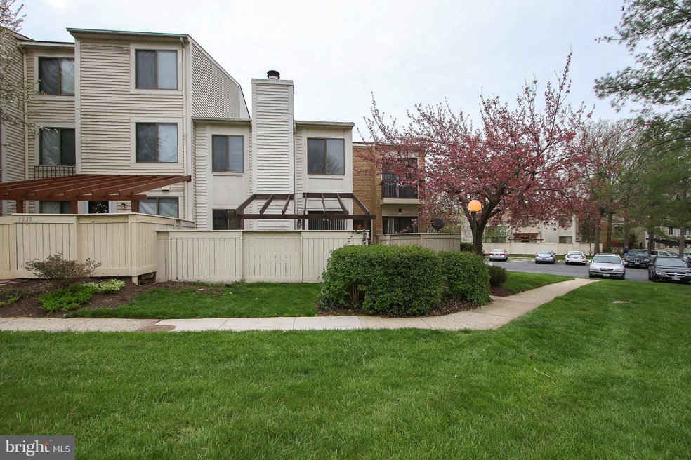 9333 Sparrow Valley Dr, Montgomery Village, MD 20886 - photo 1