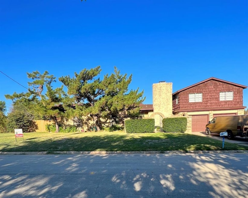 6309 Freda Ln, North Richland Hills, TX 76180 - photo 1