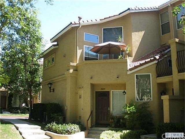 End Unit UPGRADED Monaco 3 Bedroom!
