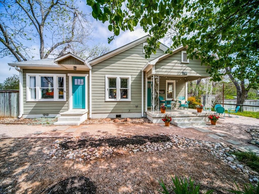 708 Whitney St, Fredericksburg, TX 78624 - photo 1