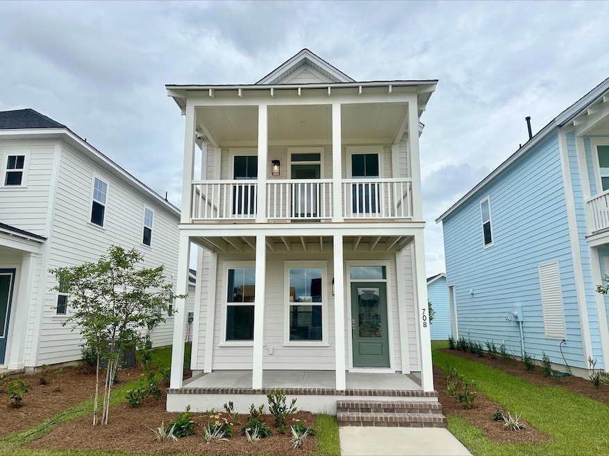 Under Contract $464,900 • Co-Listing Agent