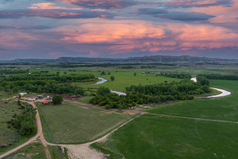104 W 4th St, Ashland, MT 59003 - photo 1