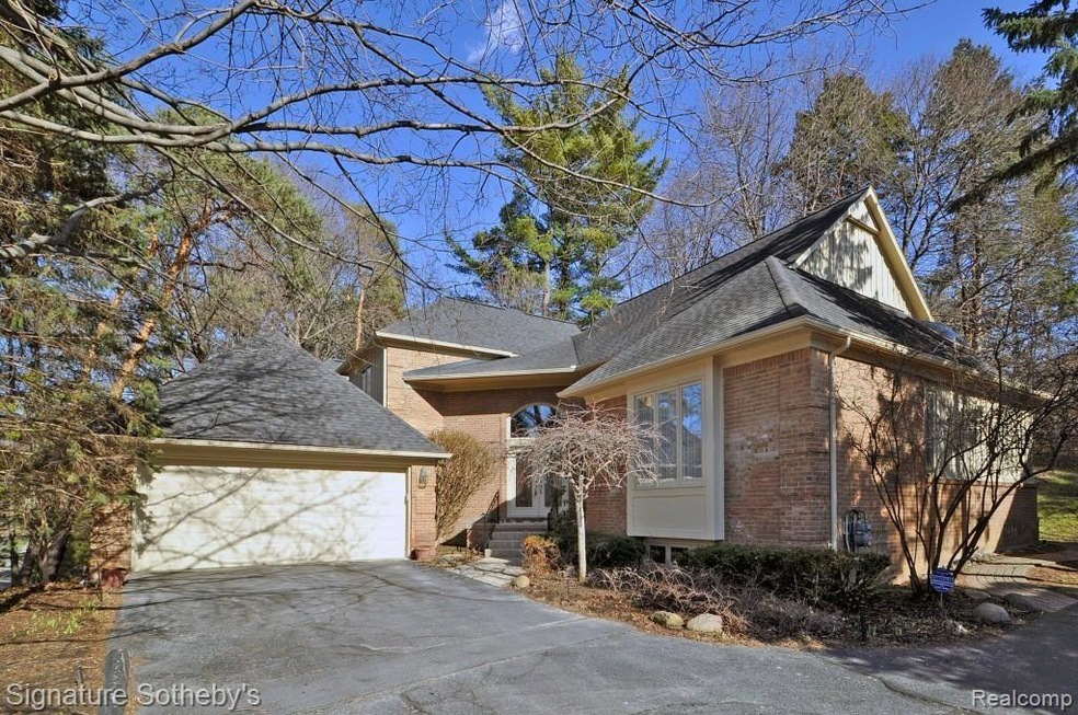 15 Vaughan Ridge, Bloomfield Hills