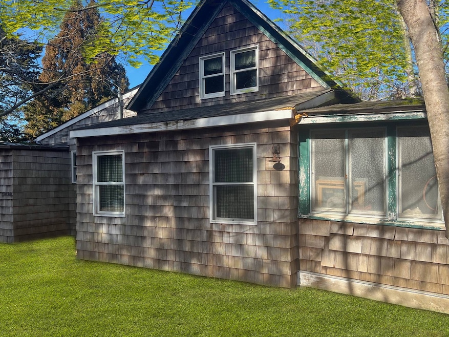 For Sale $999,999 • Co-Listing Agent