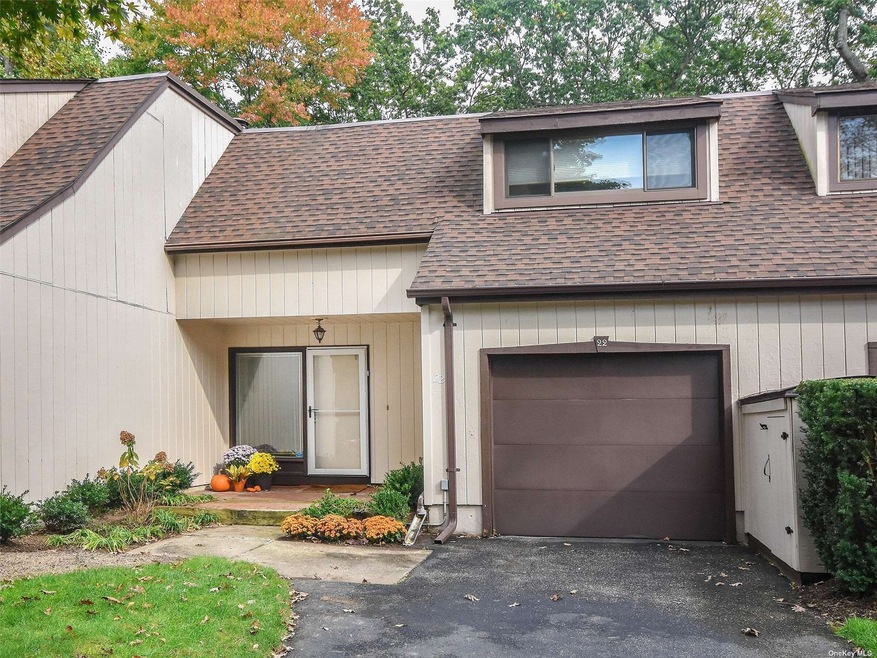 22 Cedar Ln N, Glen Head, NY 11545 - photo 1