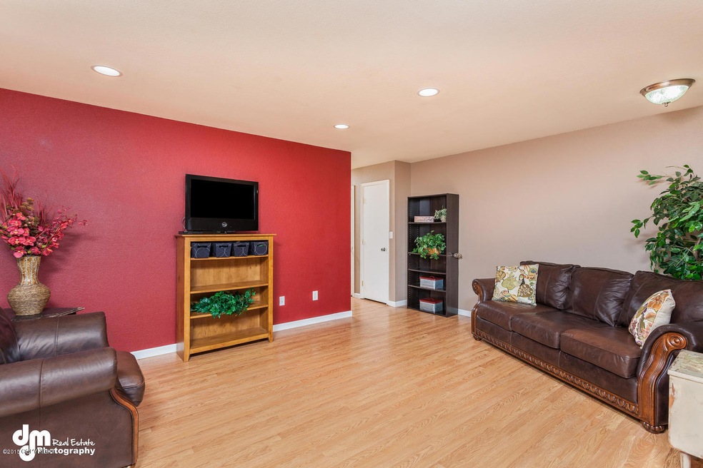 400 State St Unit A Anchorage-large-015-