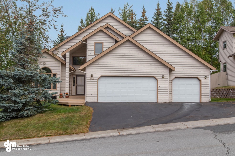 Exterior Front_9308-FULL